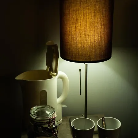 Lodge The At Carlton Tavern Free Parking