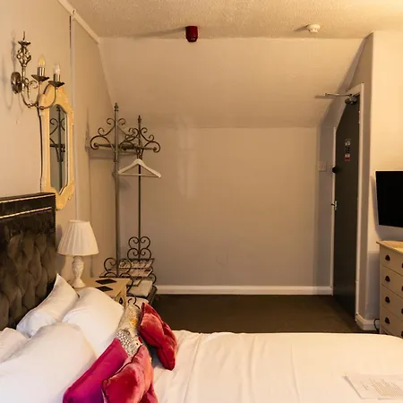 The At Carlton Tavern Free Parking Деревянный коттедж Йорк