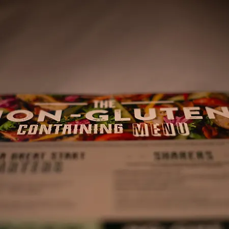 بيت خشبي The At Carlton Tavern Free Parking